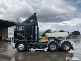 2005 Kenworth K104 - picture1' - Click to enlarge