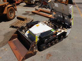 2012 DUGLESS 900 REMOTE CONTROL SKID STEER - picture1' - Click to enlarge