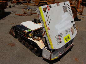 2012 DUGLESS 900 REMOTE CONTROL SKID STEER - picture2' - Click to enlarge