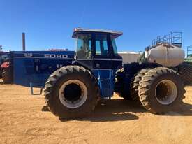 Ford VERSATILE 946 4WD Cab - picture2' - Click to enlarge