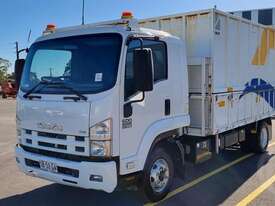 Isuzu FH FRR600 - picture1' - Click to enlarge