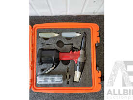 Air Operated Nutsert Tool - picture0' - Click to enlarge