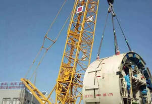 XCMG 130t Lattice Crawler Crane XLC130 for sale