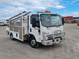 Isuzu NPR - picture0' - Click to enlarge