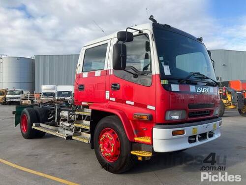 2002 Isuzu FTR800