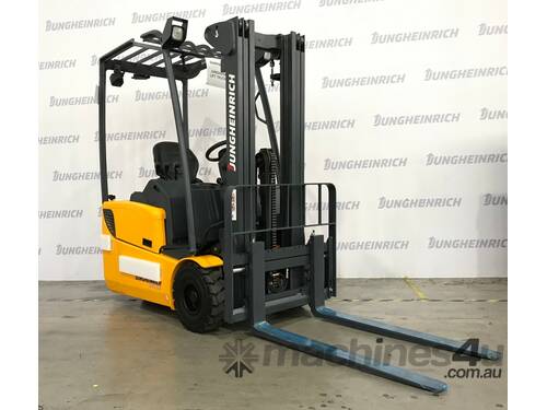 JUNGHEINRICH Refurbished Battery Electric Forklift with 4.8m Triple Mast