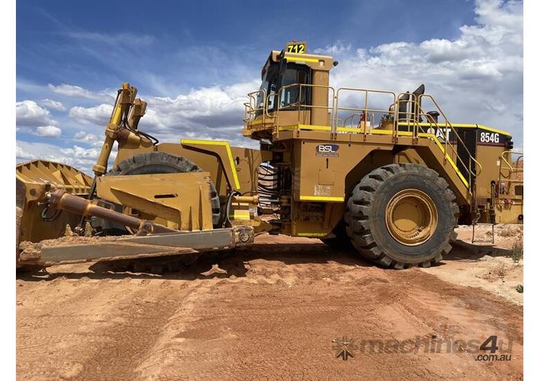 caption Caterpillar 854G