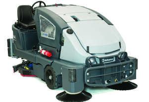 CLEANQUIP-Nilfisk CS7010 Hybrid Diesel Combination Battery Scrubber - Dryer - Sweeper