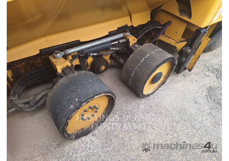 caption CAT AP600FLRC Asphalt Pavers