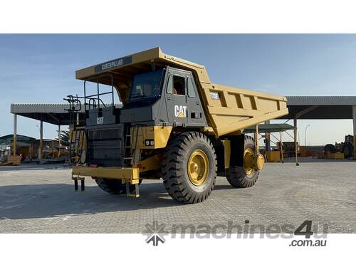 2020 Caterpillar 773 Dump Truck