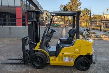 CATERPILLAR GP25N - Workhorse Forklift