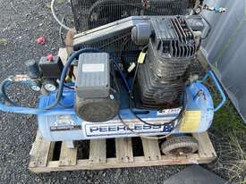 Peerless P17 Air Compressor - picture1' - Click to enlarge