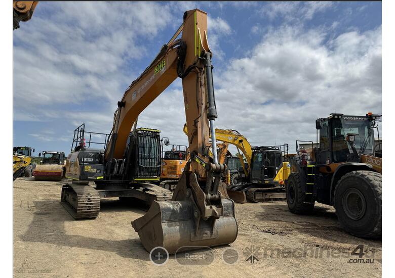 caption 2017 CASE CX210C Excavator