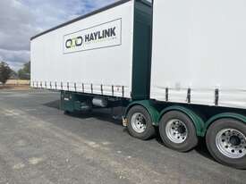 2020 Barker B Triple Curtainside Combination - picture1' - Click to enlarge