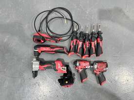 Milwaukee cordless 12V tools - picture0' - Click to enlarge