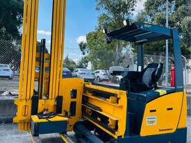 JUNGHEINRICH EFX413 NARROW ISLE 4 DIRECTIONAL SIDE LOAD ELECTRIC FORKLIFT TRI-LATERAL STACKER 7M - picture0' - Click to enlarge