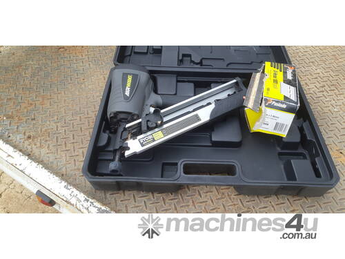 RYOBI Air Wave 50mm - 90mm Framing Nailer