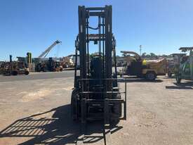 2002 Crown CG25E-3 Forklift - picture2' - Click to enlarge