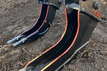 AUSTRALIAN MADE 150 x 900 x 8T NBN/Banana/services bucket