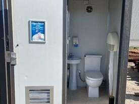 2 Toilet Portable Unit - picture0' - Click to enlarge