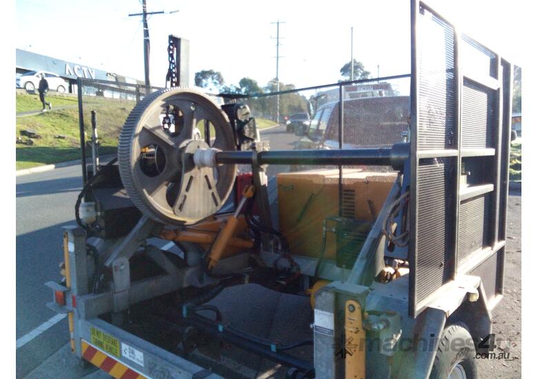caption 10kn x 1.5ton hyd self loader , 300 hrs , 2cyl diesel , 2015 refurb , ex gov ,