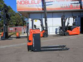 1.8T Electric Pallet Jack - Bigger Ground Clearance, Operates on Uneven Ground! - picture2' - Click to enlarge