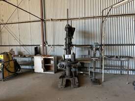 Pedestal Drill - picture0' - Click to enlarge