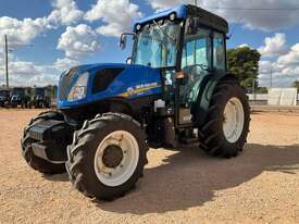 2022 New Holland T4.110F 4WD Tractor - picture1' - Click to enlarge