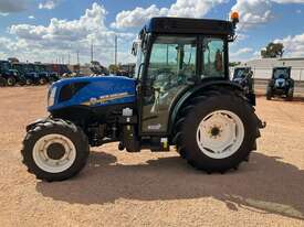 2022 New Holland T4.110F 4WD Tractor - picture2' - Click to enlarge