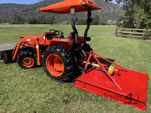 Kubota L3400 plus implements