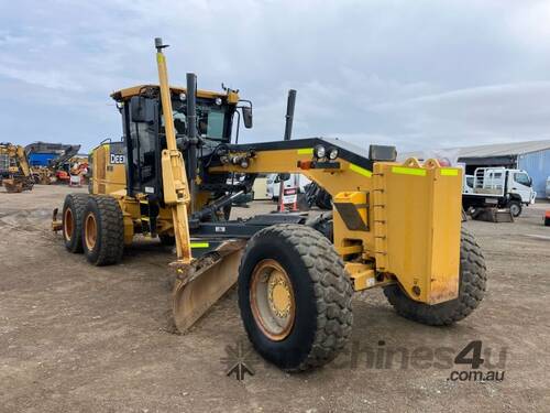 2015 John Deere 772GP Articulated Motor Grader