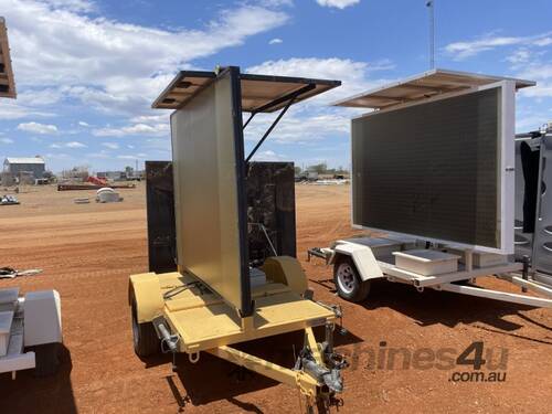 2010 Giga Signs VMS Board (Trailer Mounted)