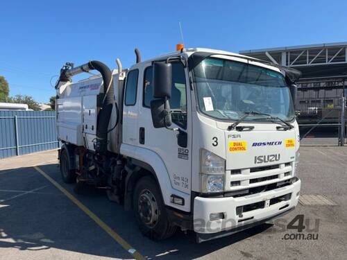 2016 Isuzu FSR 850 Street Sweeper (Dual Control)