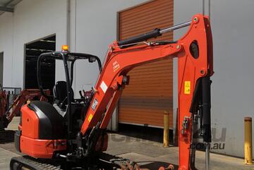 Kubota Mini Excavator 3T with Bucket Pack! Model: KX033-4HGLA