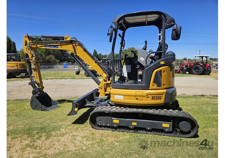 XCMG-XE35U-Mini-Excavator-4200