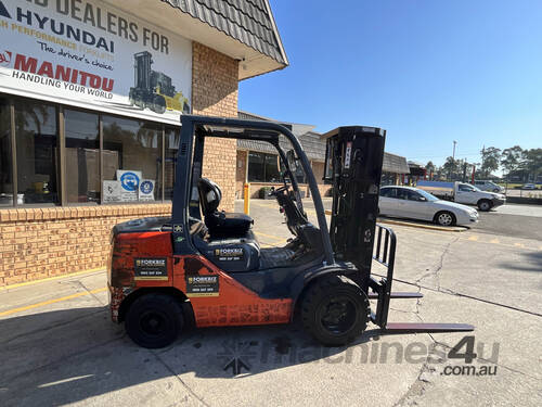 caption 3 Tonne Toyota Diesel Forklift For Sale (6 Metre Lift Height)