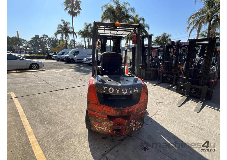 caption 3 Tonne Toyota Diesel Forklift For Sale (6 Metre Lift Height)