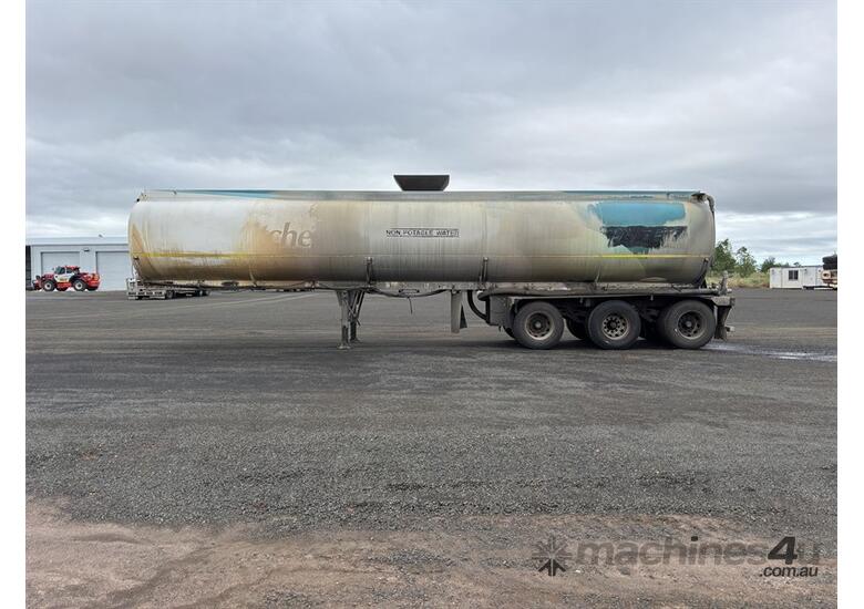 caption 2004 TIEMAN 45,000L WATER TANKER TRAILER