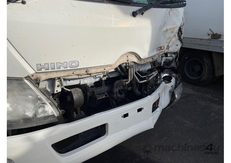 caption 2014 Hino 300 616 Pantech