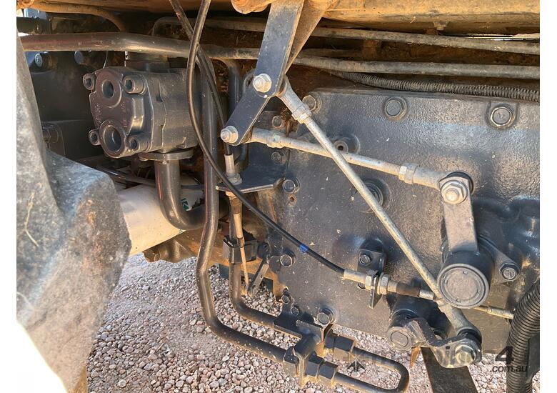 2017 Kubota M9540DHC 4WD Tractor