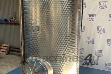 Stainless steel tank