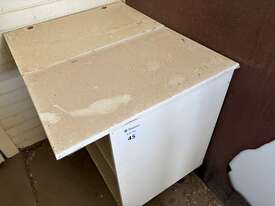 Cabinet - picture0' - Click to enlarge