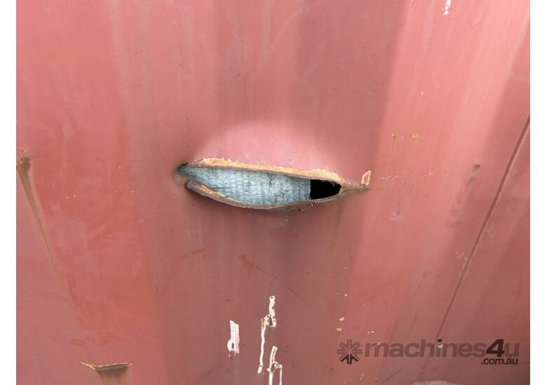 caption 40 Foot Shipping Container