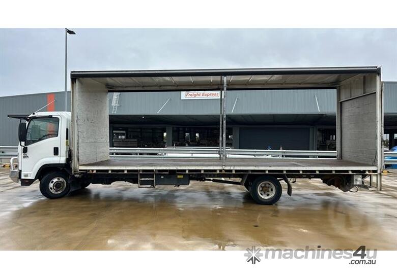 caption Isuzu FH FRR 500