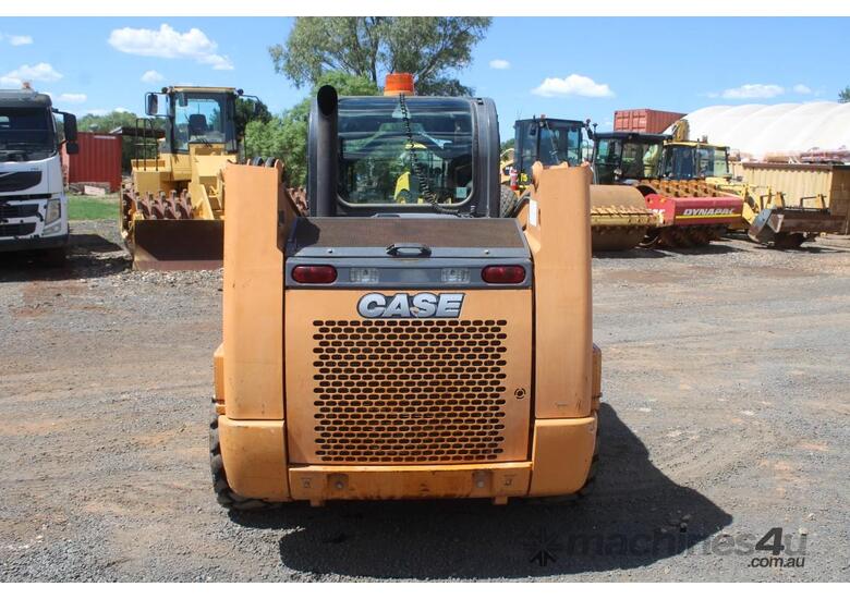 caption 2013 CASE Sr200
