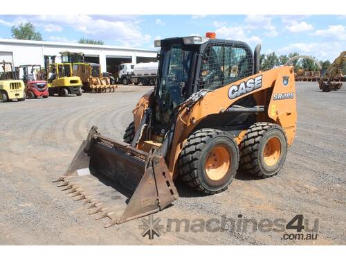 caption 2013 CASE Sr200
