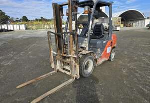 Toyota 2009   30-8FG25