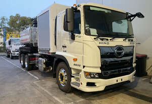 Hino SH 2045-700 Series Vacuum Tanker Truck