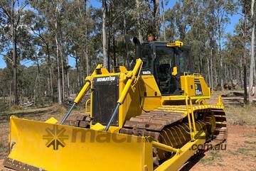 Komatsu   D65PX-16