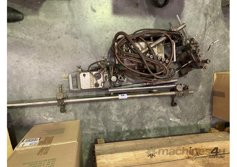 caption 1 X Cigweld Plate Mate 2 Cutting Set